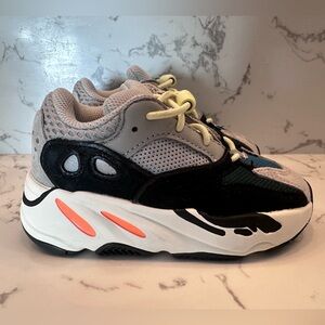 Toddler Yeezy boost 700 Wave Runner